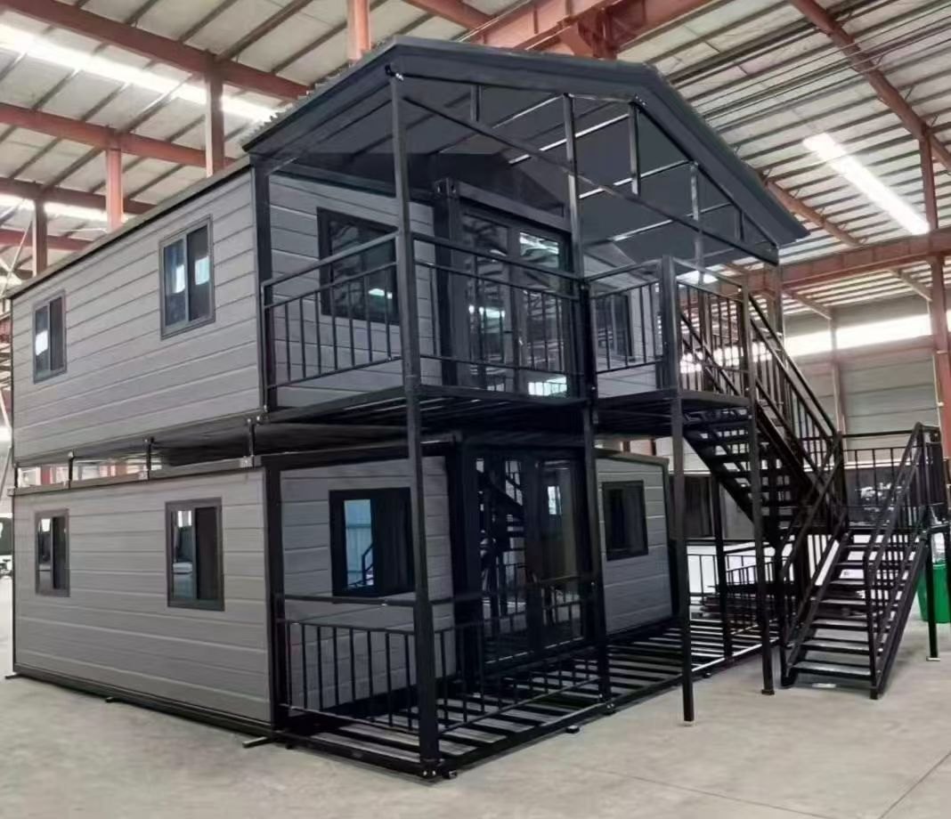 Two-storey expandable in workshop