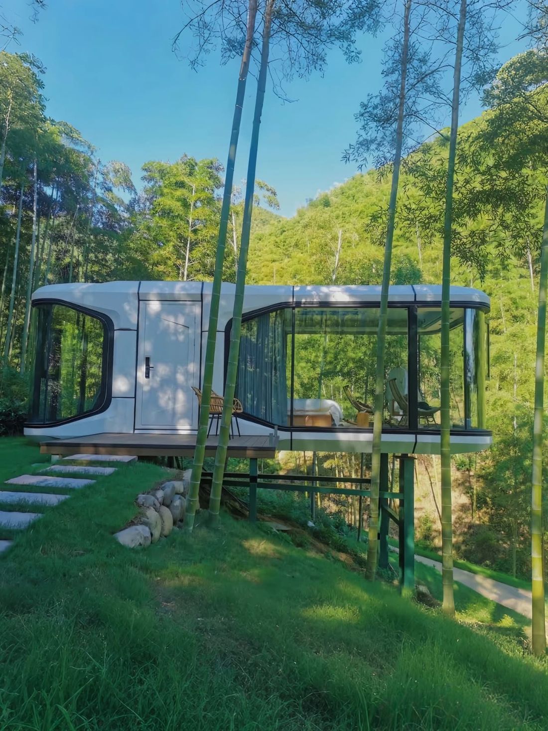 Capsule with mountain steps