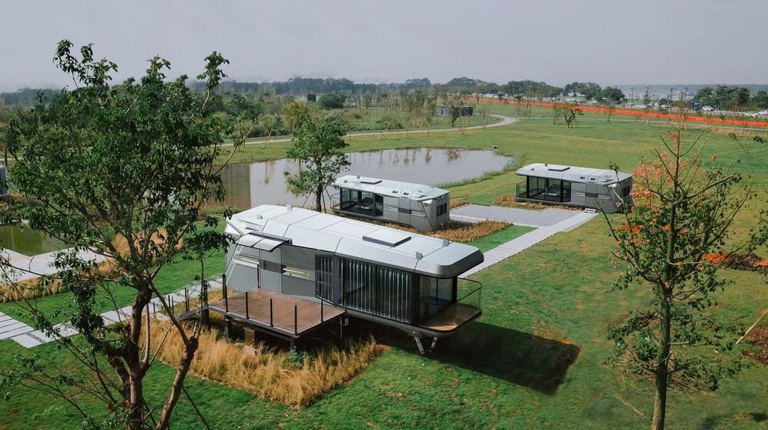 Duo two-bedroom guesthouse capsule
